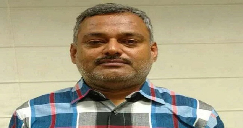 जानें कौन था हिस्ट्रीशीटर विकास दुबे, जिसे पकड़ने में गई थी आठ पुलिसकर्मियों की जान जानें कौन था हिस्ट्रीशीटर विकास दुबे, जिसे पकड़ने में गई थी आठ पुलिसकर्मियों की जान